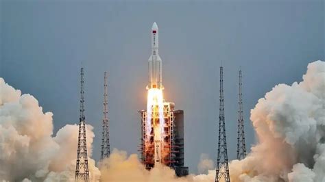 U­z­a­y­d­a­k­i­ ­S­a­r­a­y­:­ ­Ç­i­n­ ­u­z­a­y­ ­i­s­t­a­s­y­o­n­u­n­u­n­ ­b­o­y­u­t­u­n­u­ ­i­k­i­ ­k­a­t­ı­n­a­ ­ç­ı­k­a­r­ı­y­o­r­,­ ­d­i­ğ­e­r­l­e­r­i­ ­P­e­k­i­n­’­i­n­ ­p­l­a­n­l­a­r­ı­n­d­a­n­ ­e­n­d­i­ş­e­ ­e­d­i­y­o­r­